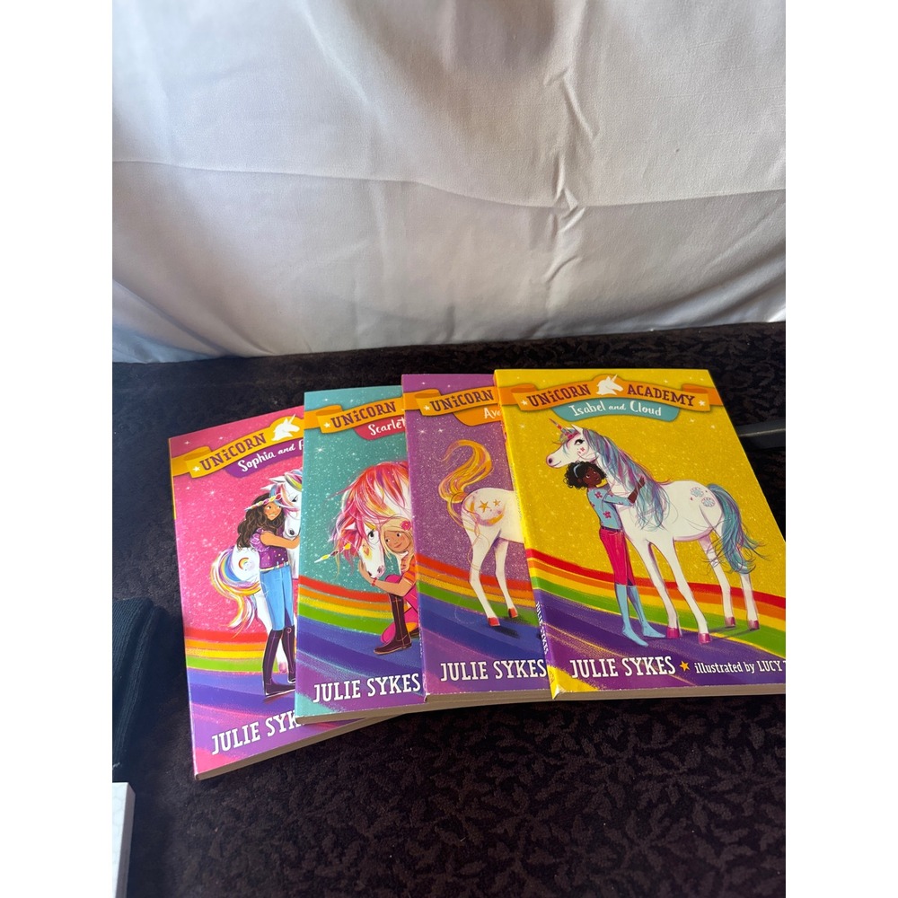Unicorn‎ Academy books 1-4 Rainbow Adventure - Picture 5 of 5